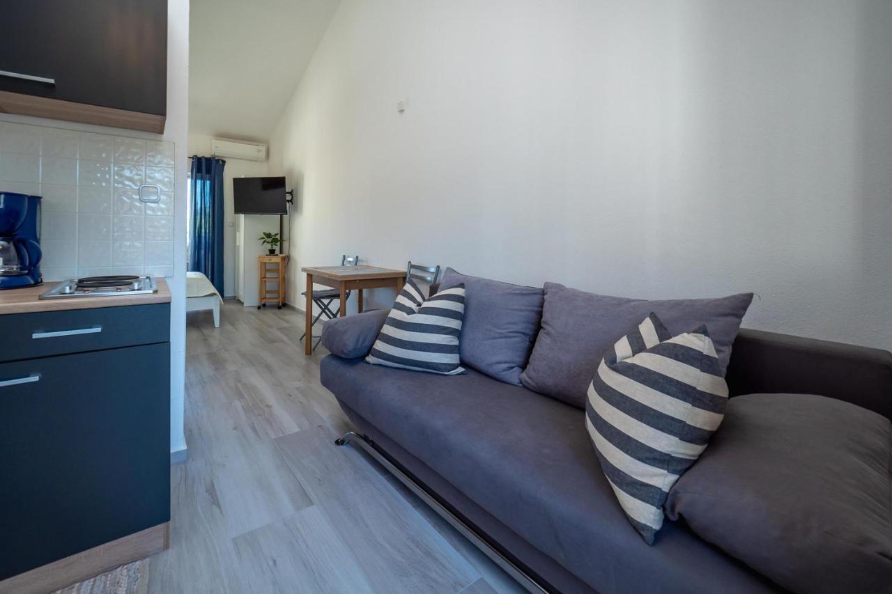 Apartments Domic Banjole Bagian luar foto
