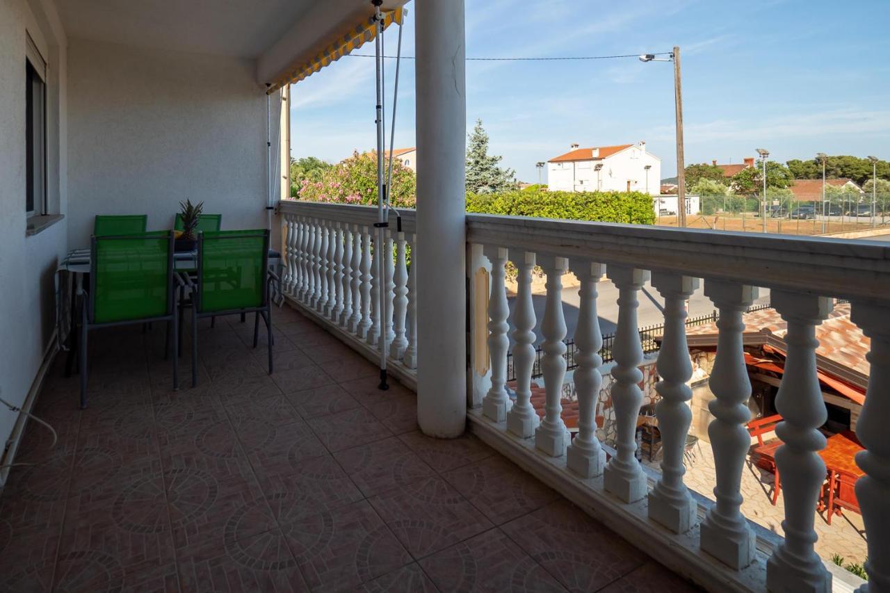 Apartments Domic Banjole Bagian luar foto